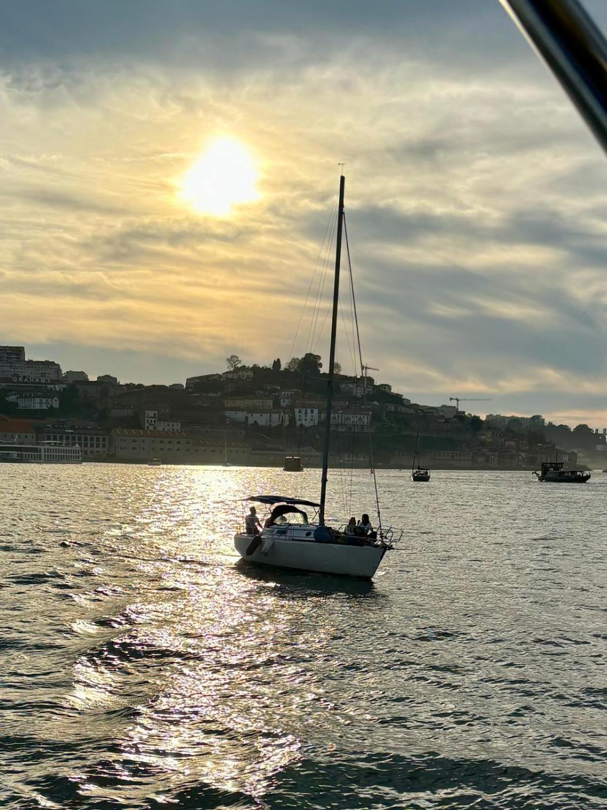 Hotel Navegar No Douro - Navegacao E Turismo Unipessoal, Lda à Vila Nova de Gaia Extérieur photo